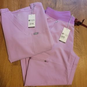 BNWT Figs Dusk set